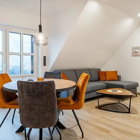 Moewenkoje, Neu, Og Mit Balkon *