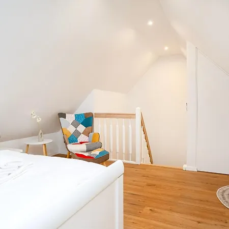 Moewenkoje, Neu, Og Mit Balkon